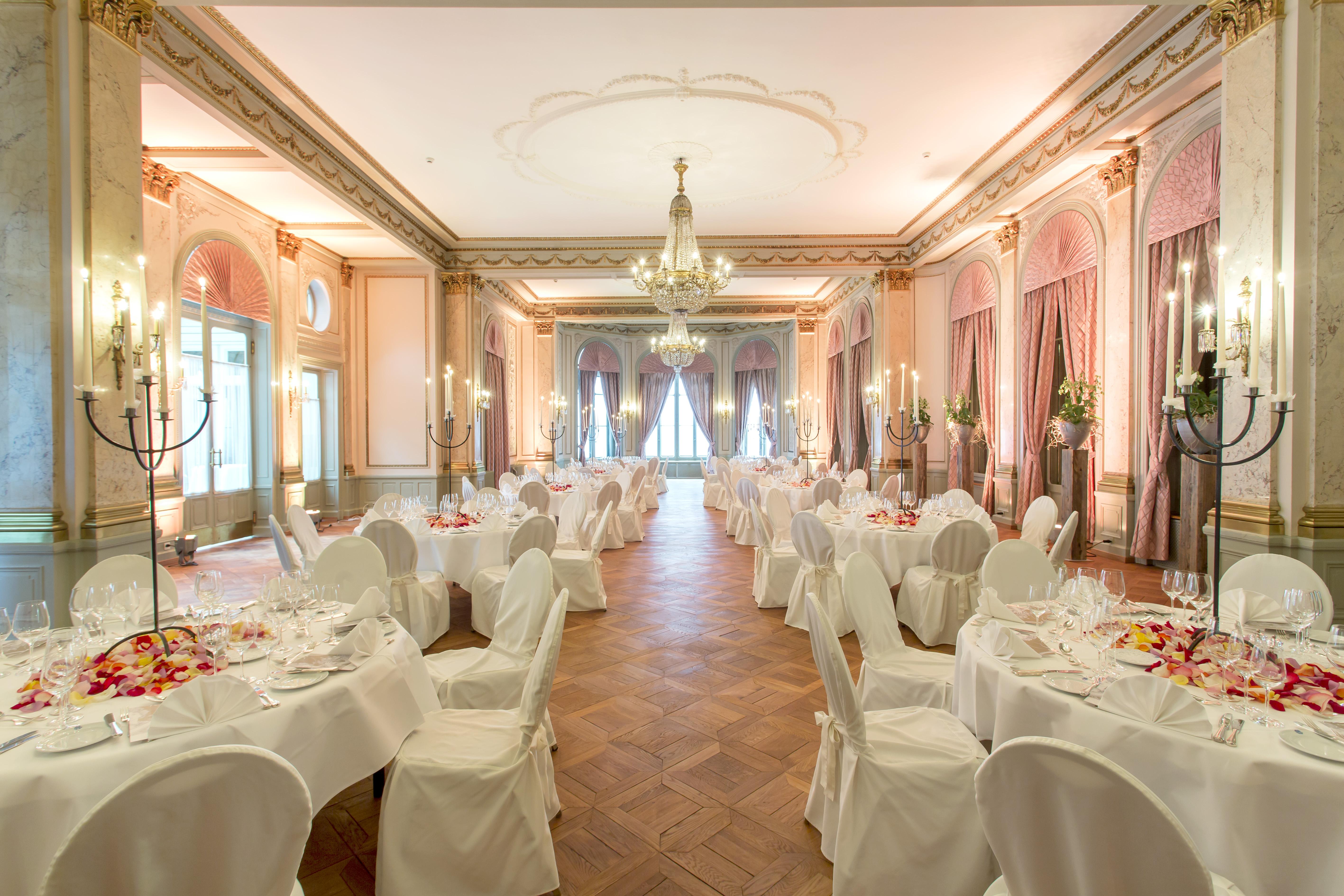 Hotel Schweizerhof Luzern Экстерьер фото The ballroom