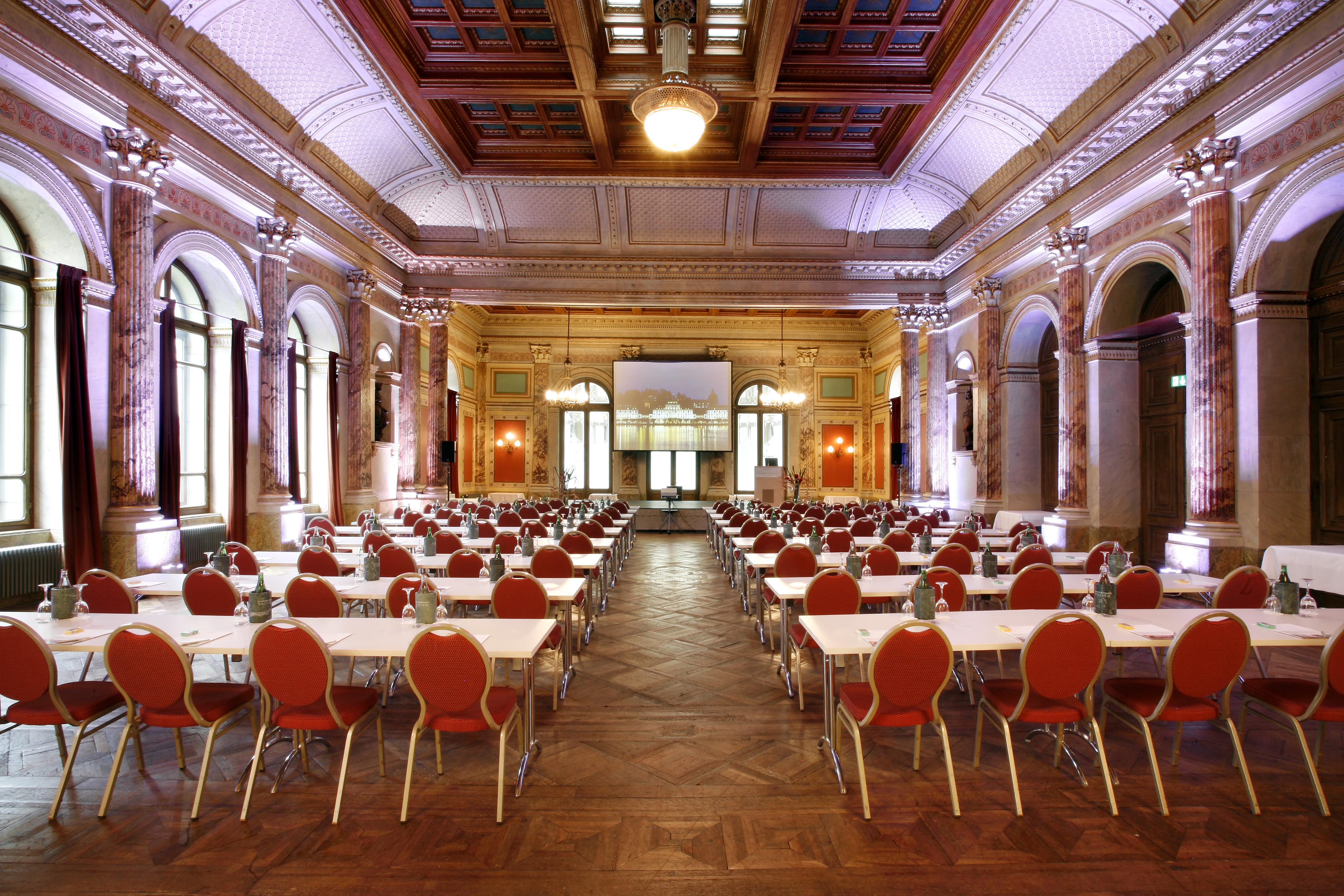 Hotel Schweizerhof Luzern Экстерьер фото The main conference hall